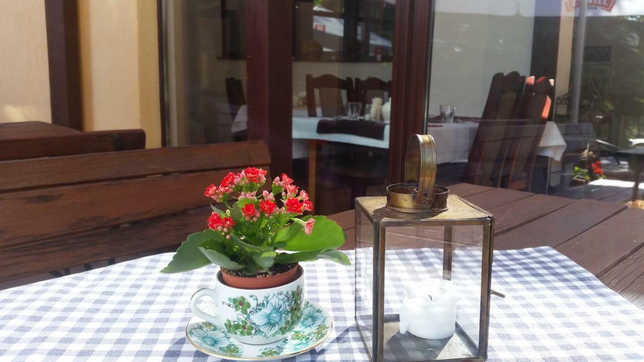 考普米克酒店 弗龙堡 外观 照片